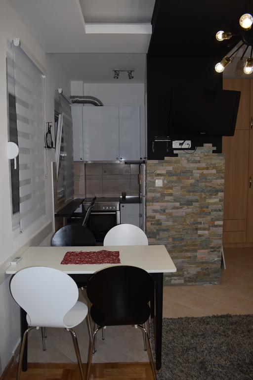 Apartment Fini Tivat Eksteriør bilde