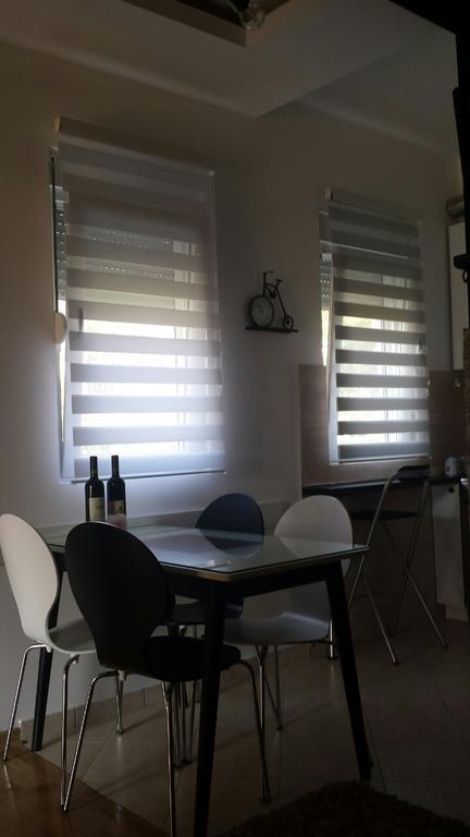 Apartment Fini Tivat Eksteriør bilde